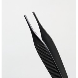 PINZA ADSON ESTRIADA CON DIENTE GC1748
