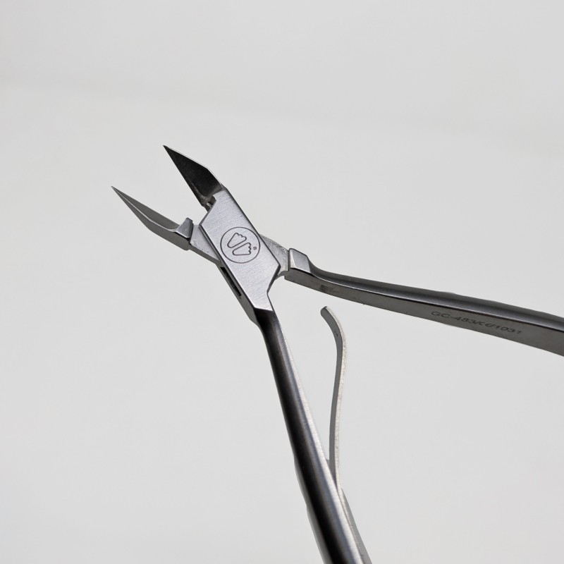ALICATE RECTO 13,5CM